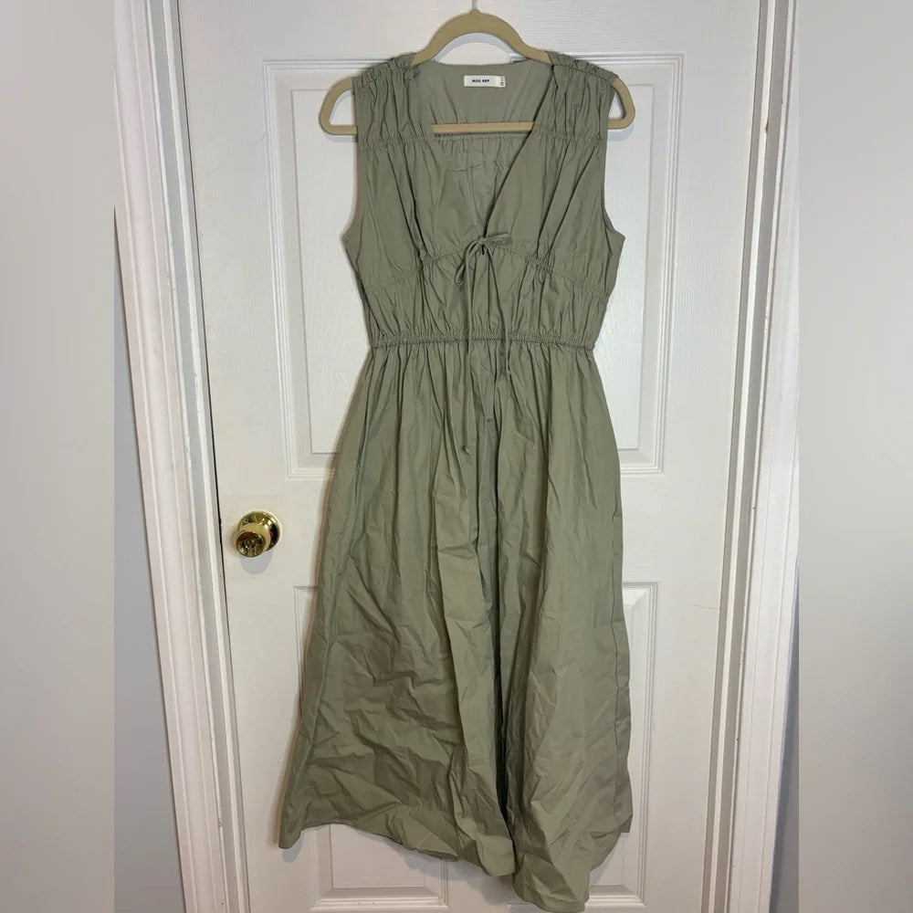 Elastic chest dress